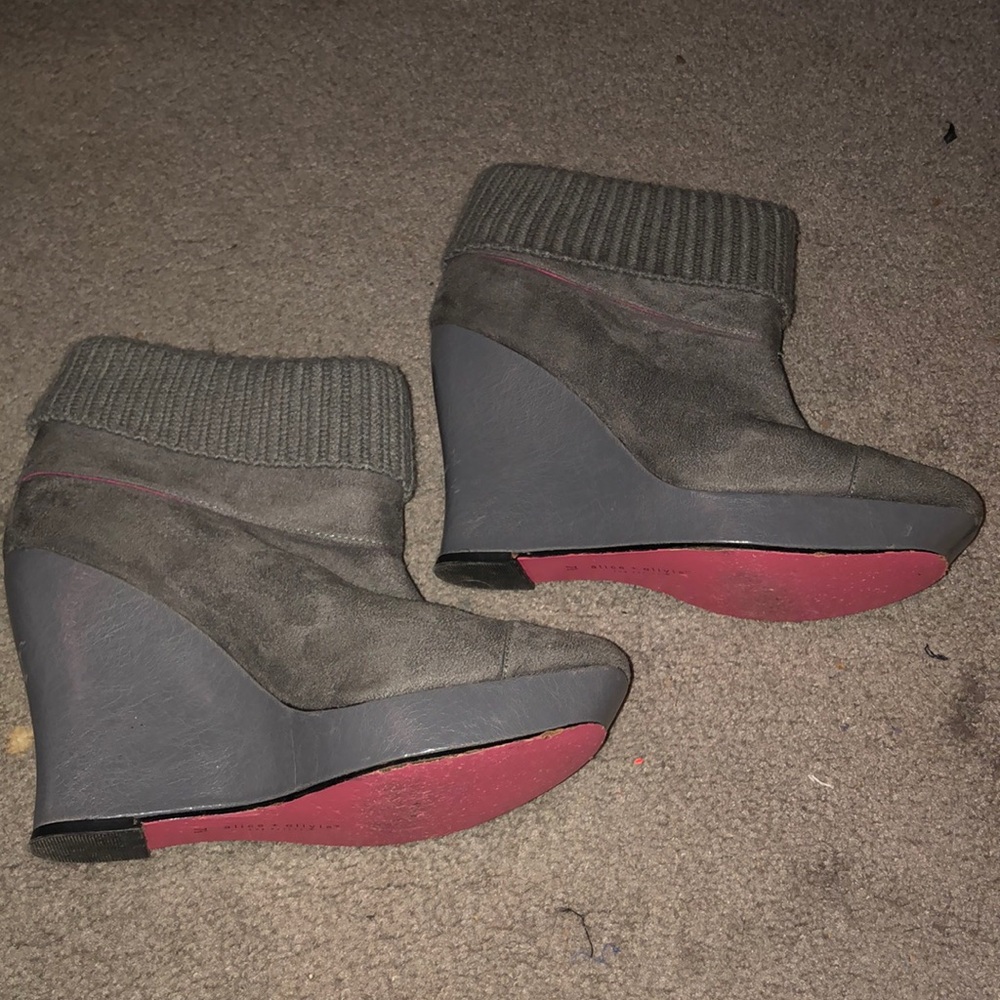 Gray wedges bootie